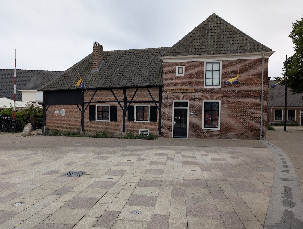 Dinxperlo — Historisch pand op dorpsplein
