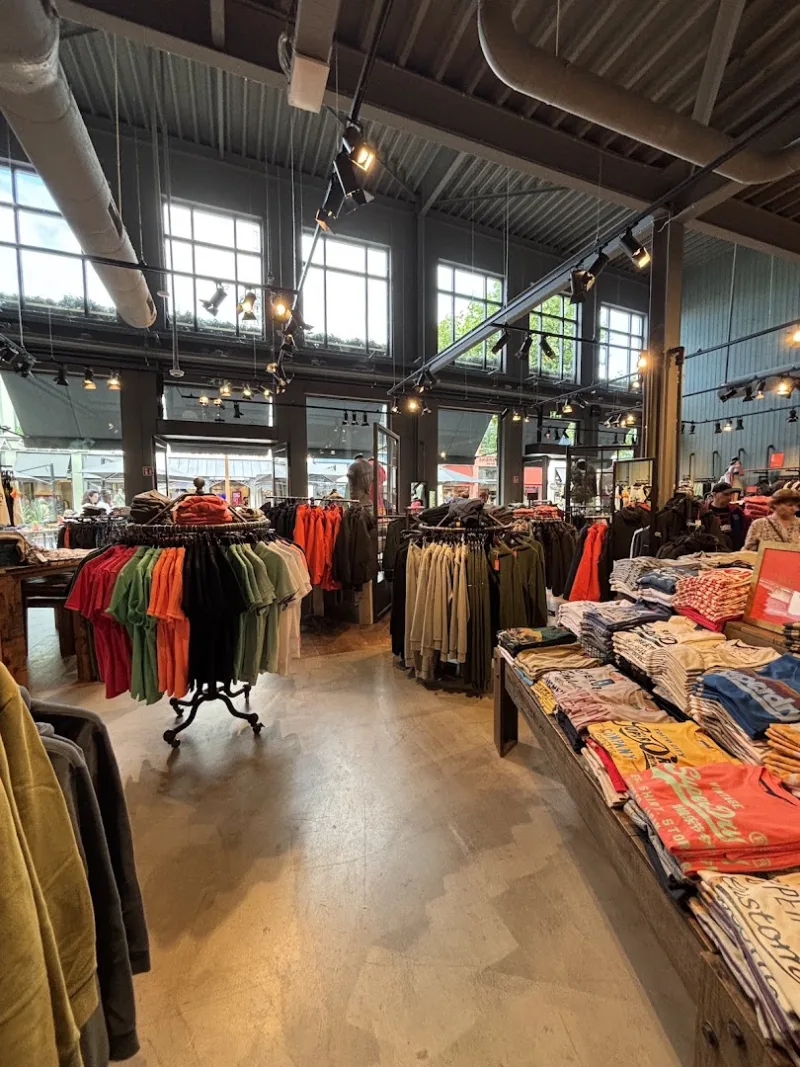 Superdry Batavia Stad — foto 2