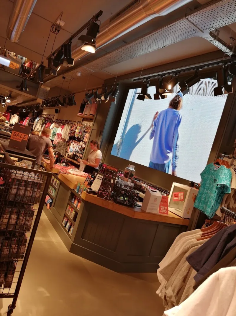 Superdry Groningen — foto 5