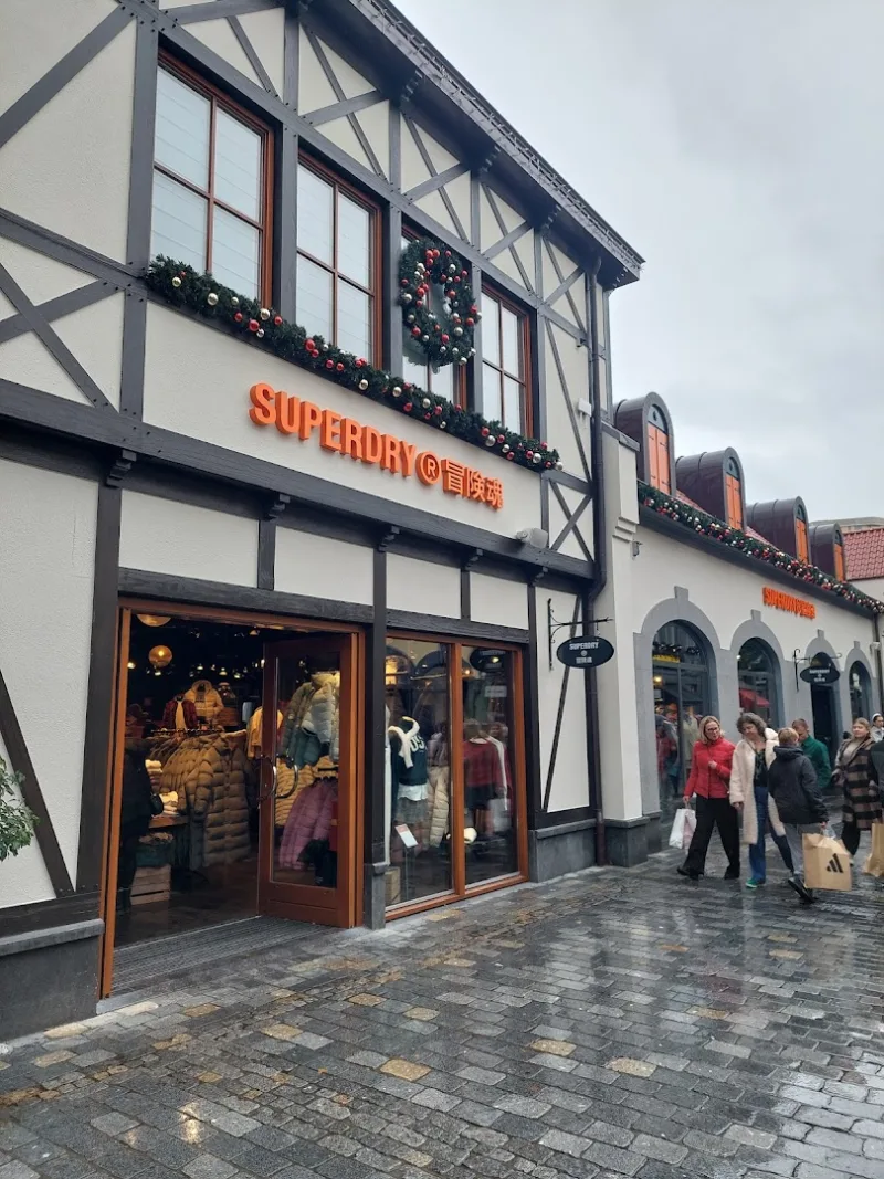 Superdry Roermond — foto 4