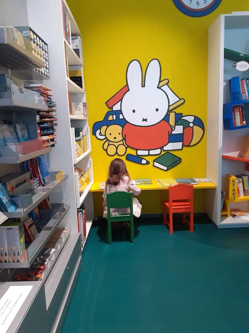 Boekhandel Roojboek — foto 4