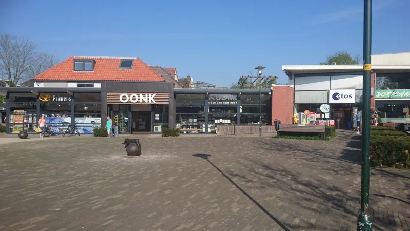 Boek- en Kantoorboekhandel Oonk