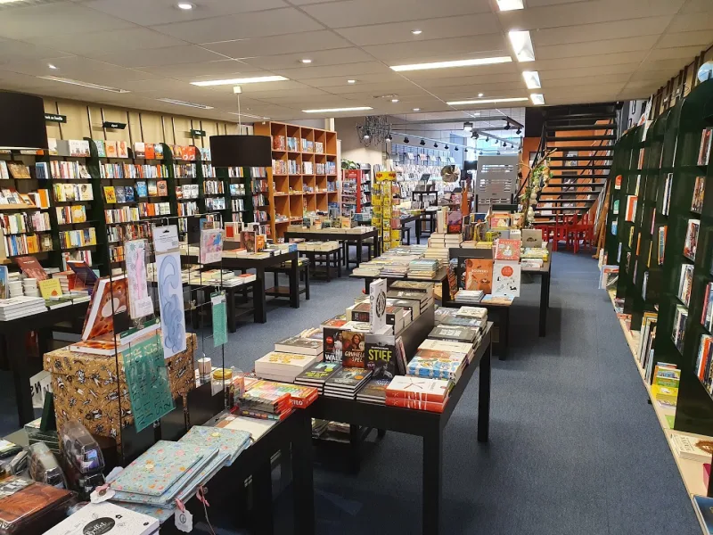 Boekhandel Arentsen en Tomey — foto 8