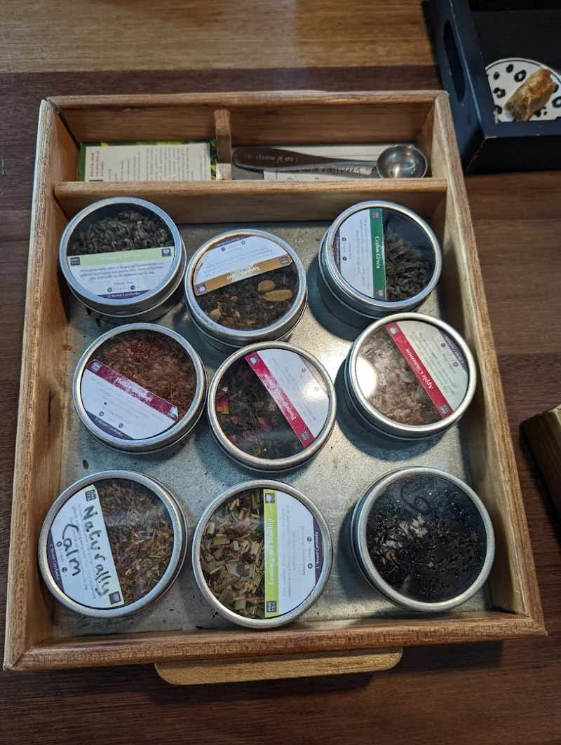 Van der Meer @ Brownies & Downies Katwijk (afhaalpunt, vooraf betaalde bestellingen) — foto 11