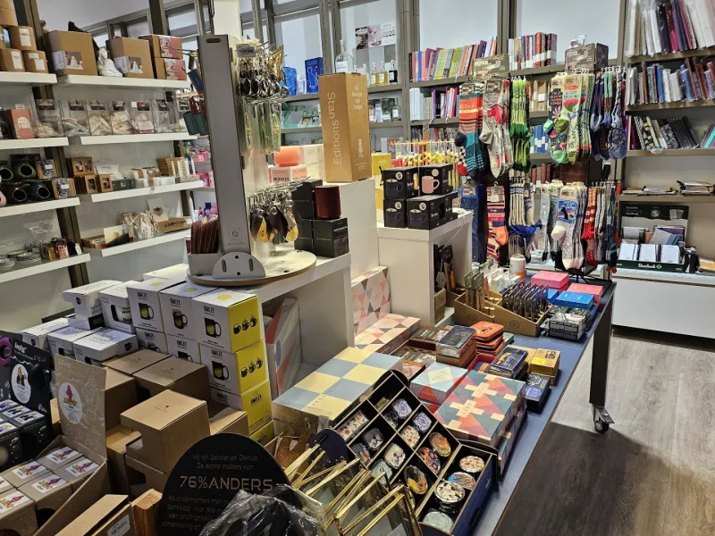 Boekhandel Voorhoeve — foto 8