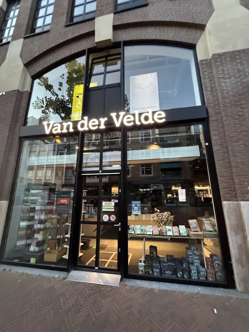 Van der Velde Boeken Groningen Grote Markt — foto 2