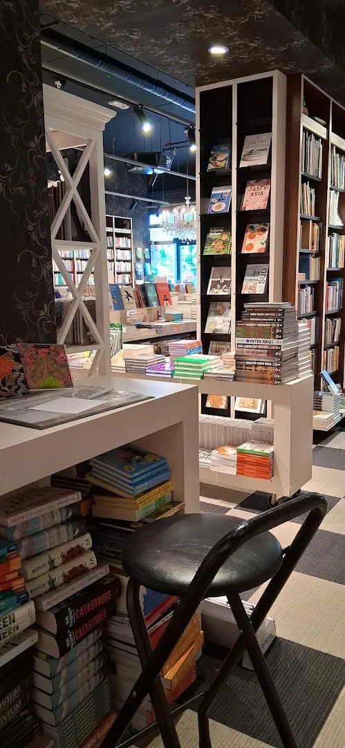 Blz. Boekhandel Buitelaar — foto 9