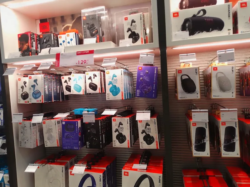 Relay Eindhoven Airport — foto 8