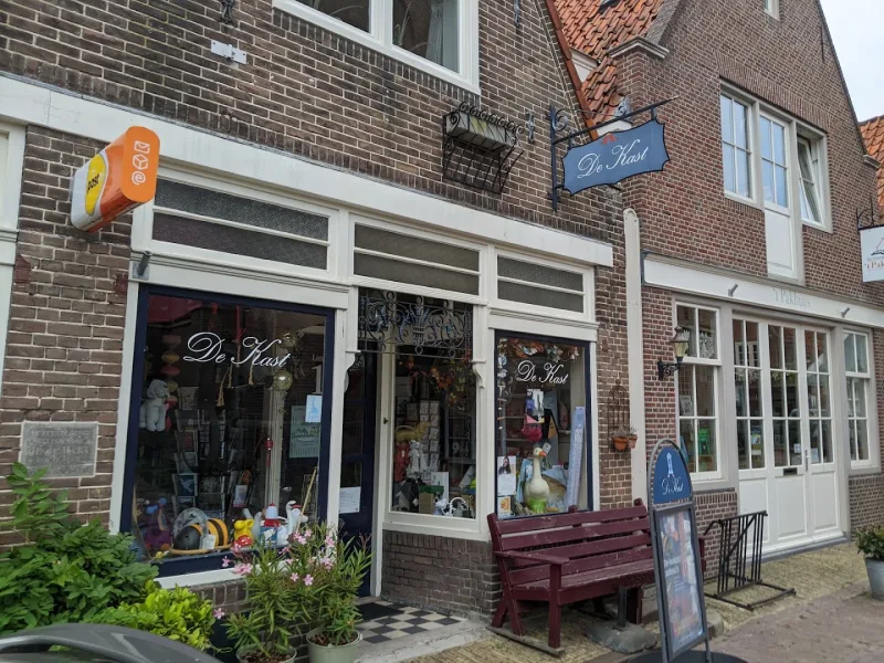 Boekwinkel 't Pakhuys — foto 2