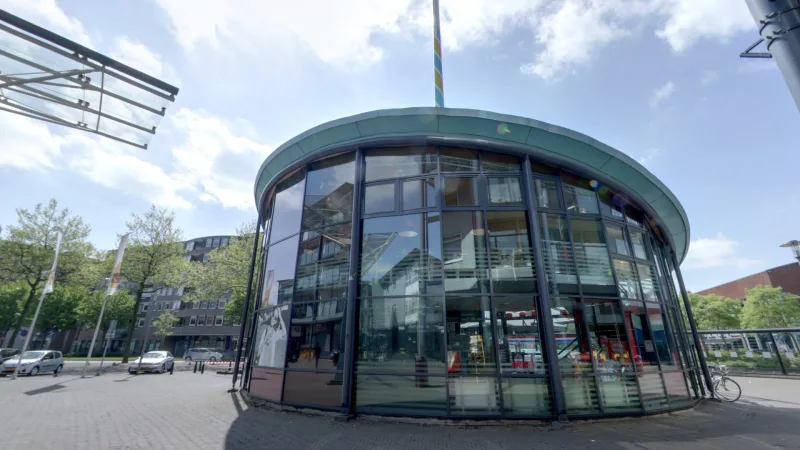 Vos & Van der Leer (Van Eesterenplein) — foto 10