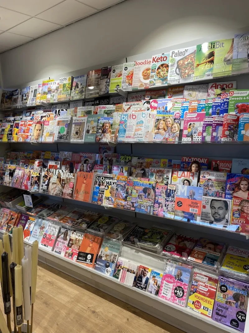 Boekhandel All you can give — foto 11