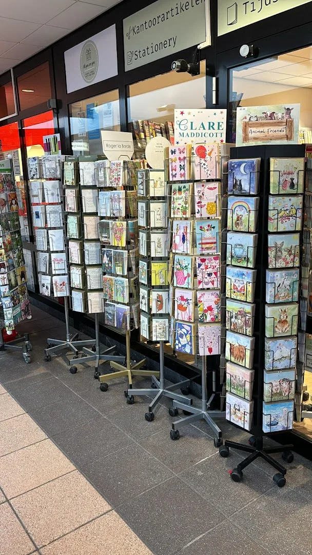 Boekhandel All you can give — foto 5