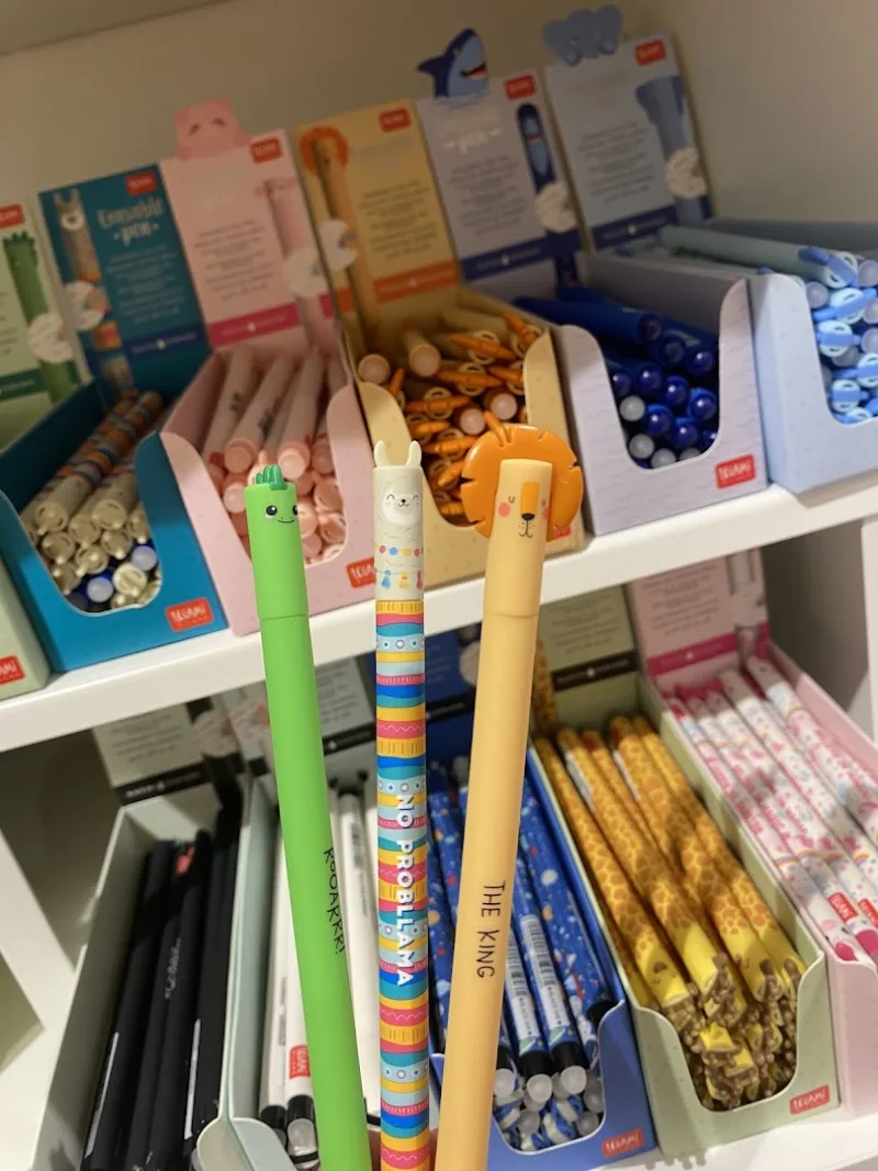 Boekhandel All you can give — foto 8
