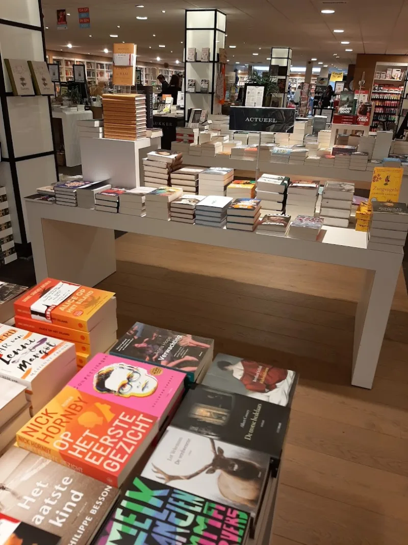 KopGroep Bibliotheken (afhaalpunt Boekhandel Plukker) — foto 7