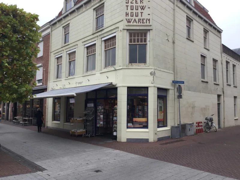 Boekhandel Tomey — foto 3