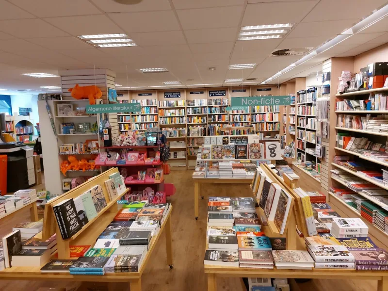 Van Ravenswaay books & more — foto 5