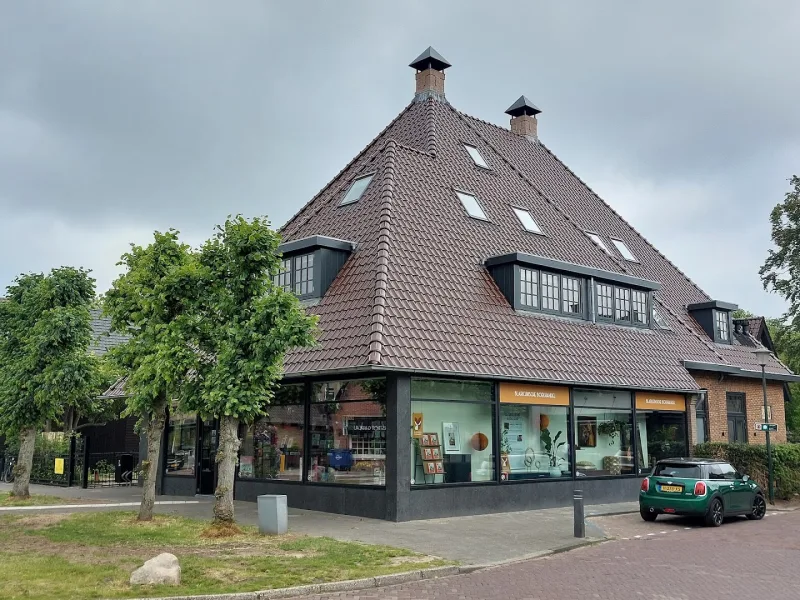 Blaricumsche Boekhandel — foto 2