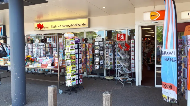 Boek- en Kantoorboekhandel Mieke Wijgergangs — foto 2