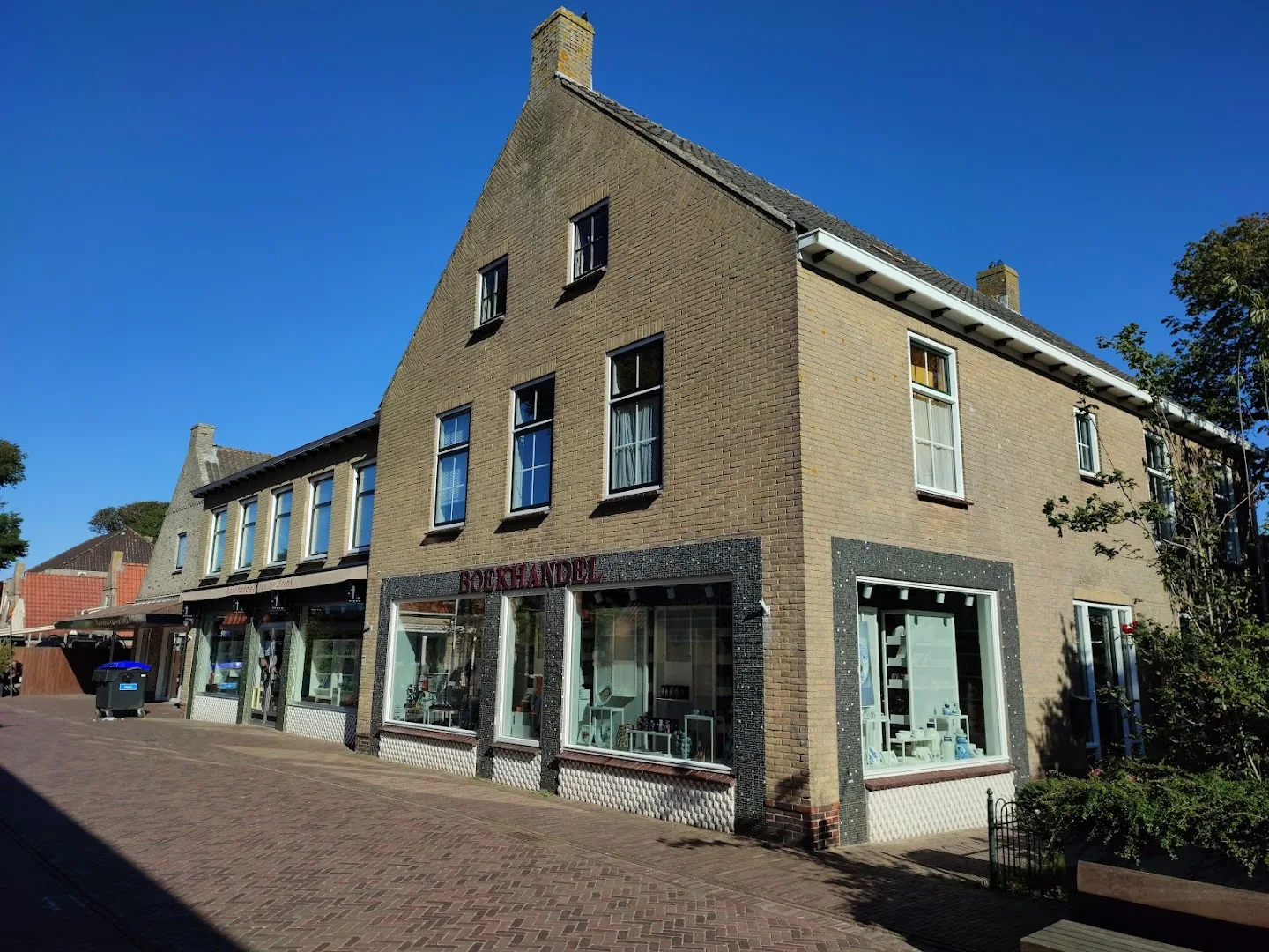 Boekhandel Van den Brink — foto 6