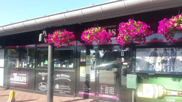 Bij Thijs, uw drankenspeciaalzaak — foto 4