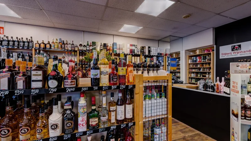 FG Slijterij & wijnhandel — foto 11
