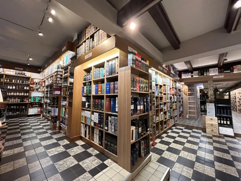 Slijterij Wijnhandel de Helm — foto 4