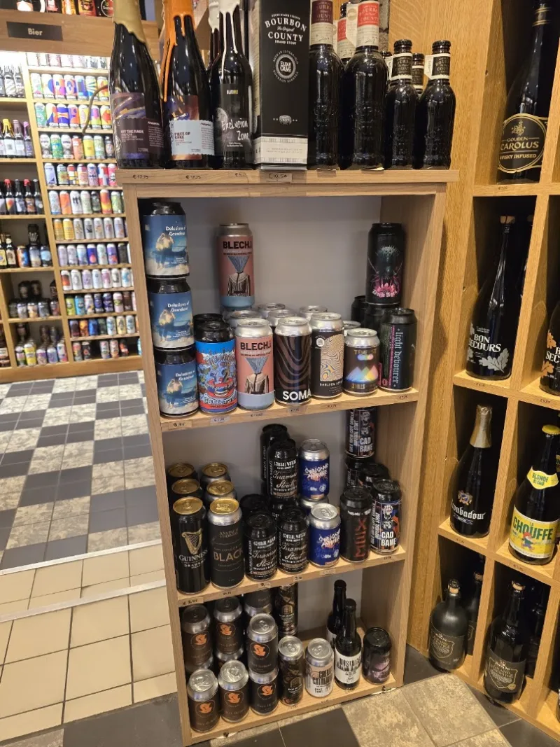 Slijterij Wijnhandel de Helm — foto 2