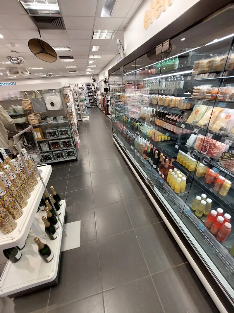 HEMA Centraal station Den Bosch — foto 3