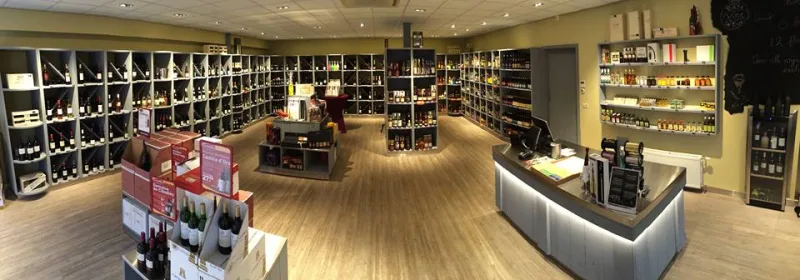 Wijnwinkel en slijterij Poldervaart — foto 3