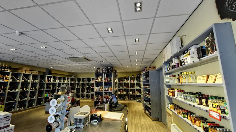 Wijnwinkel en slijterij Poldervaart — foto 11
