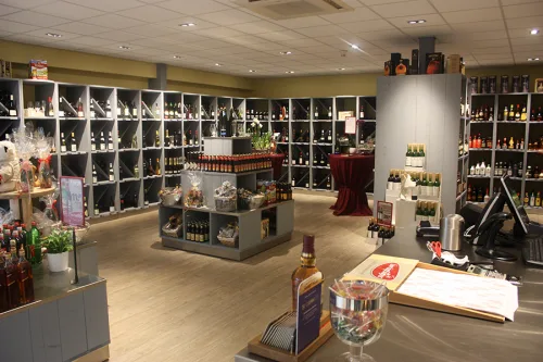 Wijnwinkel en slijterij Poldervaart — foto 4