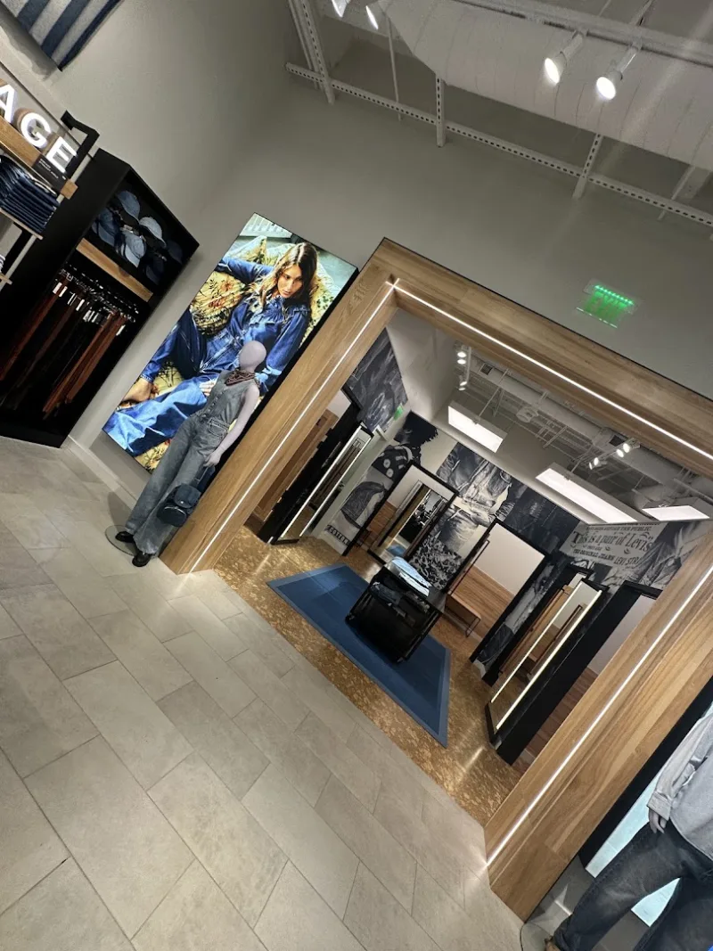 Levi's® Amersfoort — foto 8