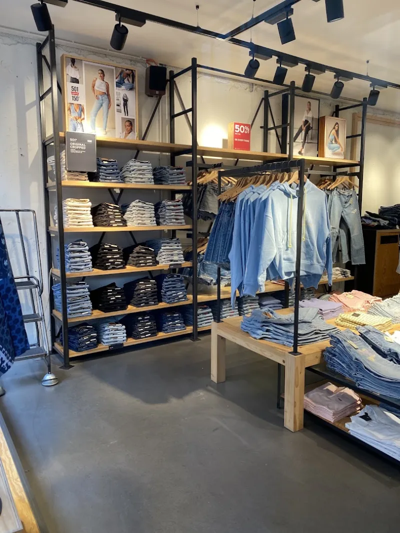 Levi's® Amsterdam Leidsestraat — foto 10