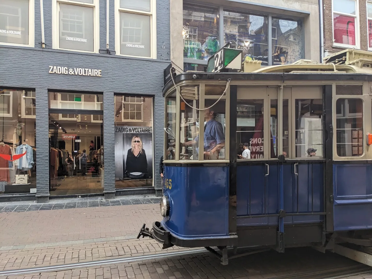 Levi's® Amsterdam Leidsestraat — foto 9