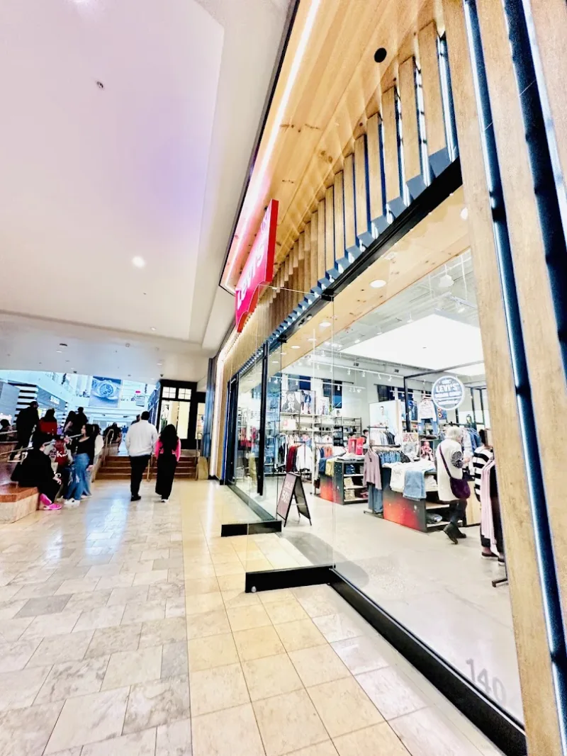 Levi's® Eindhoven — foto 4
