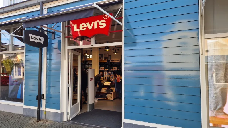 Levi's® Factory Outlet Bataviastad — foto 2