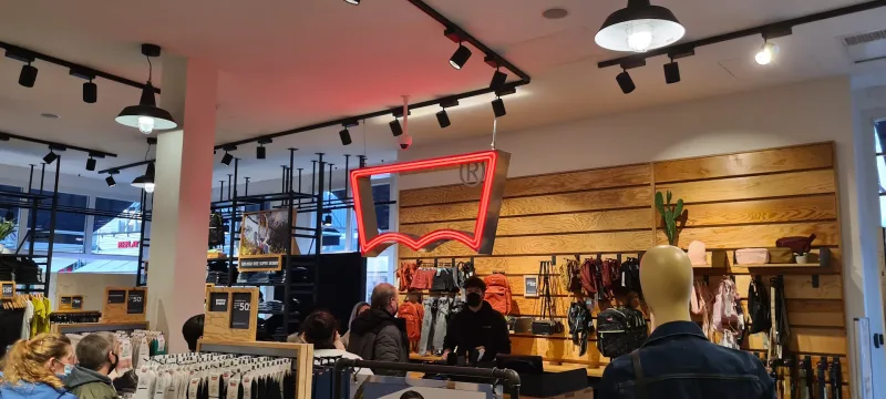 Levi's® Factory Outlet Bataviastad — foto 5