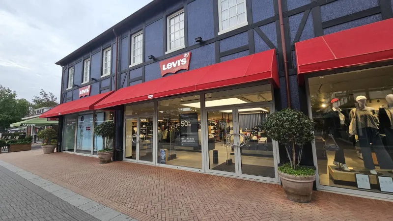 Levi's® Outlet Roermond Stadsweide — foto 2