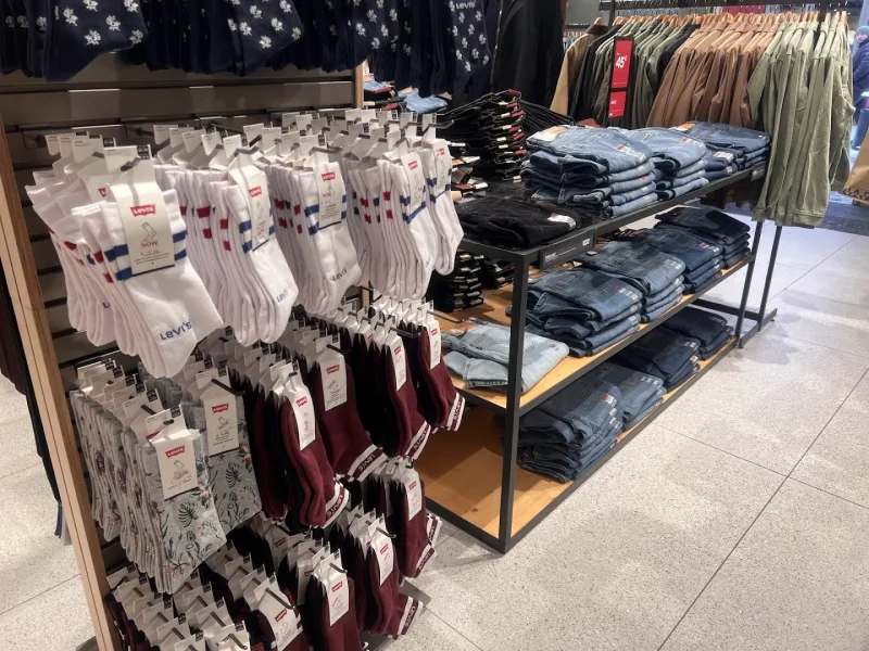 Levi's® Outlet Roermond Stadsweide — foto 5