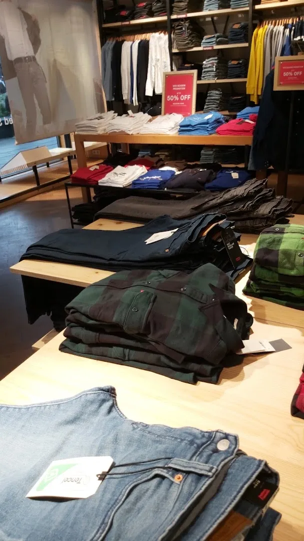Levi's® Rotterdam — foto 8