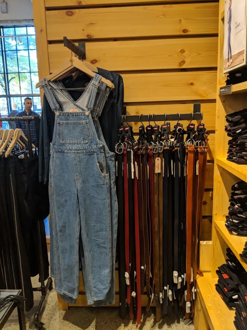 Levi's® Tilburg — foto 8