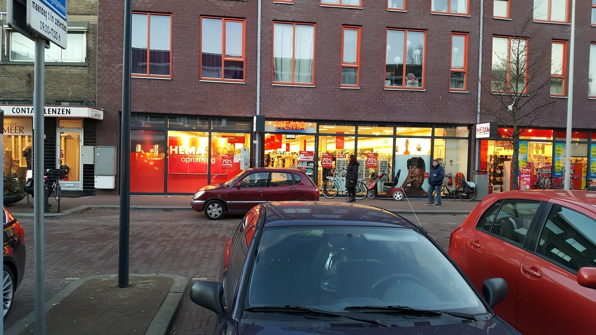 HEMA Den Haag - Loosduinen — foto 12