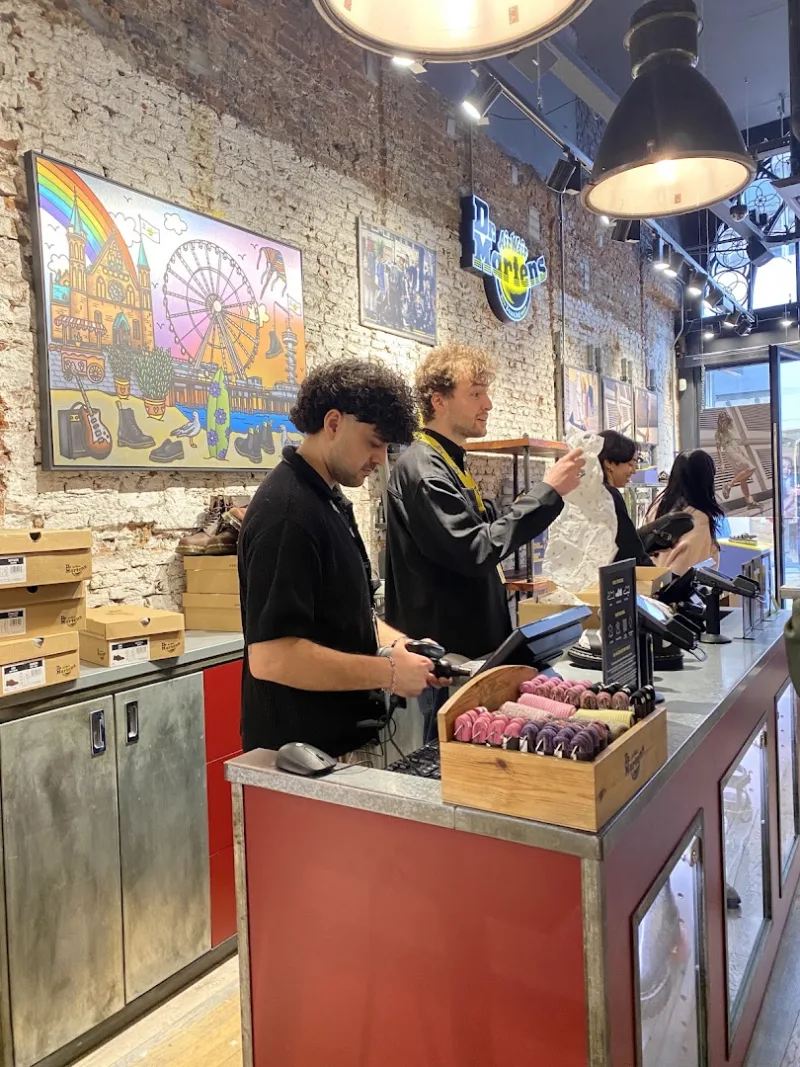 The Dr. Martens Store - Den Haag — foto 11