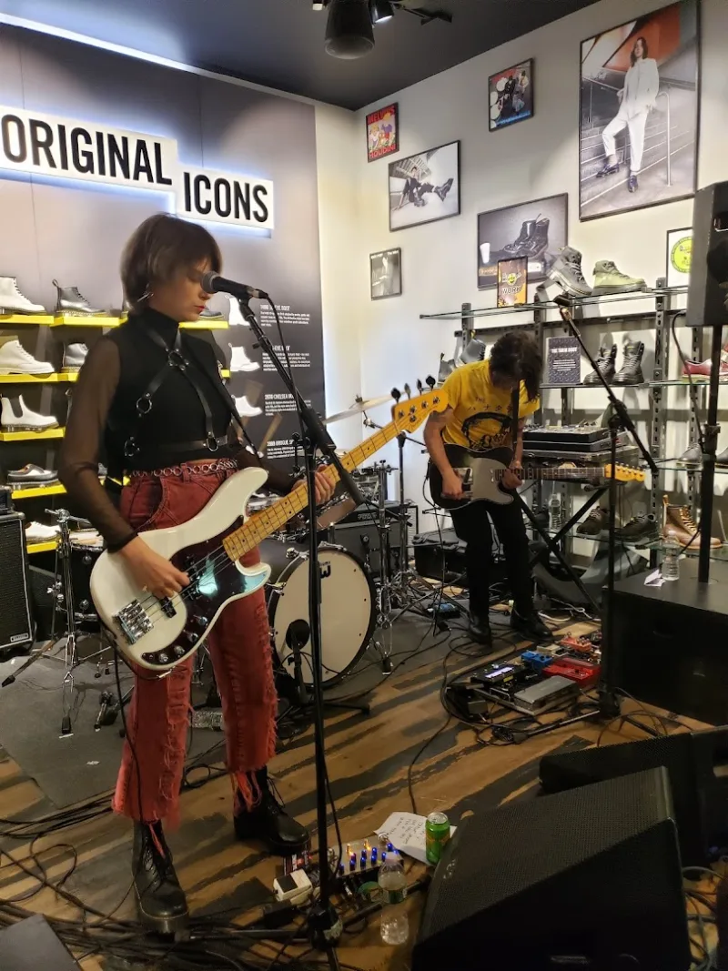 The Dr. Martens Store - Rotterdam — foto 5