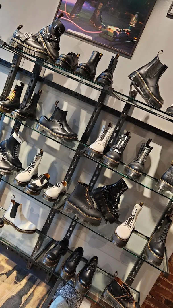 The Dr. Martens Store - Rotterdam — foto 7