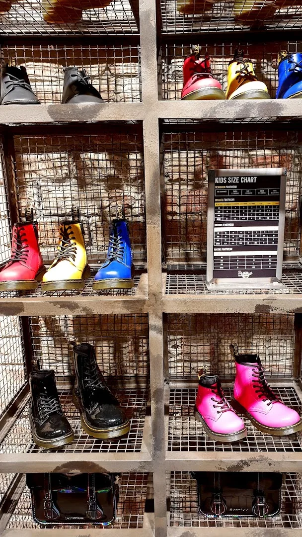 The Dr. Martens Store - Eindhoven — foto 8