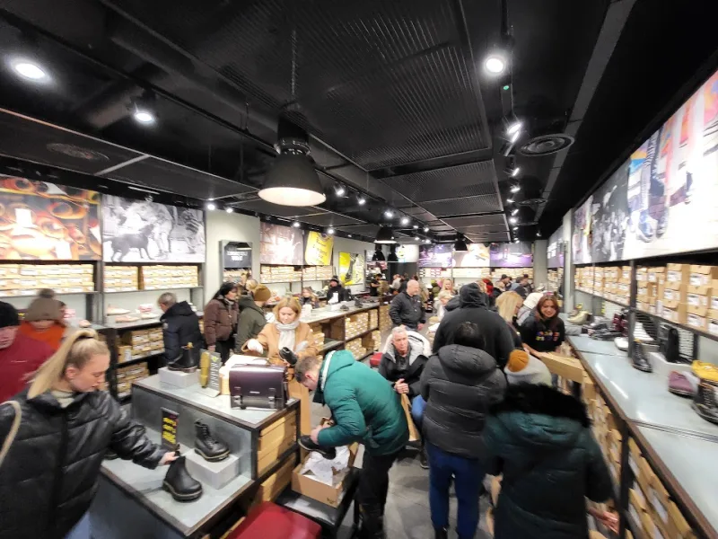 The Dr. Martens Store - Roermond (OUTLET) — foto 4