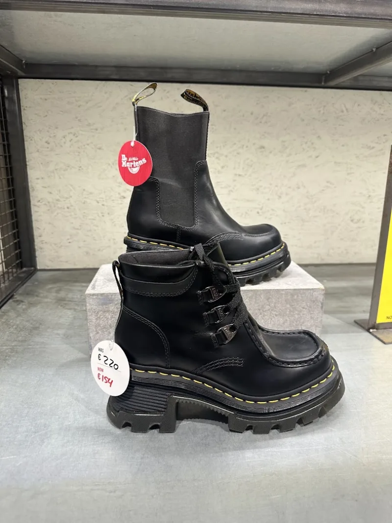 The Dr. Martens Store - Roermond (OUTLET) — foto 5