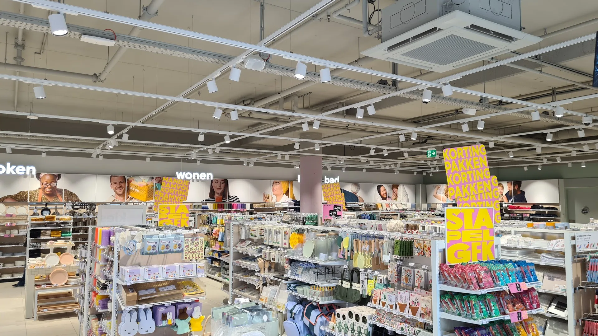 HEMA Kijkduin — foto 5