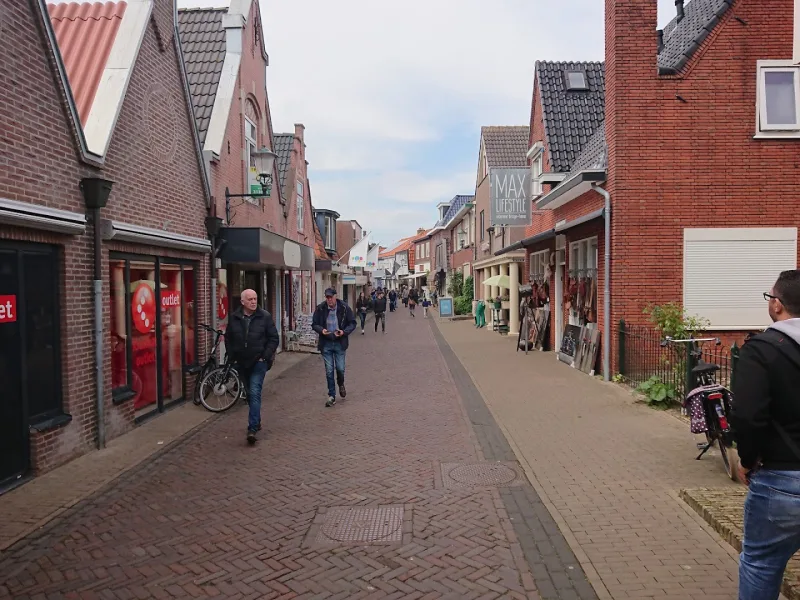Intertoys Den Burg — foto 9